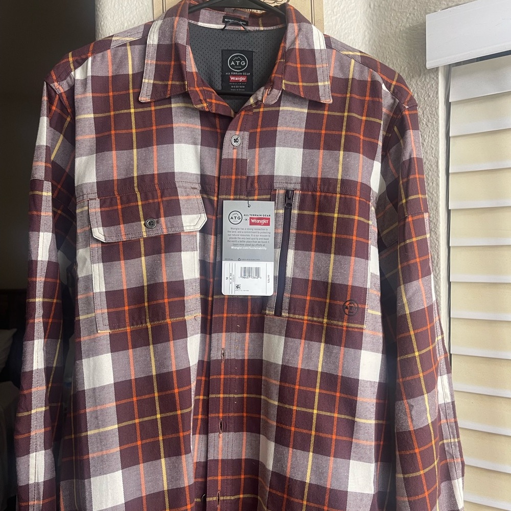 Wrangler Men's ATG Functional Flannel Shirt
Jacket-Burgundy Plaid-Medium
